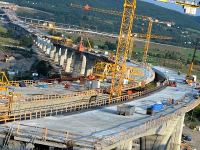 q4sTR3JXhPyKRGJbEFjq8c